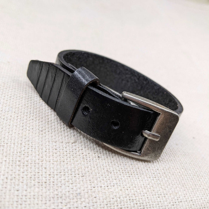 18mm Soft Pliable Black Flat Leather Cuff Bracelet with attached Buckle Clasp - Qty 1 (LC04) - Beads and Babble