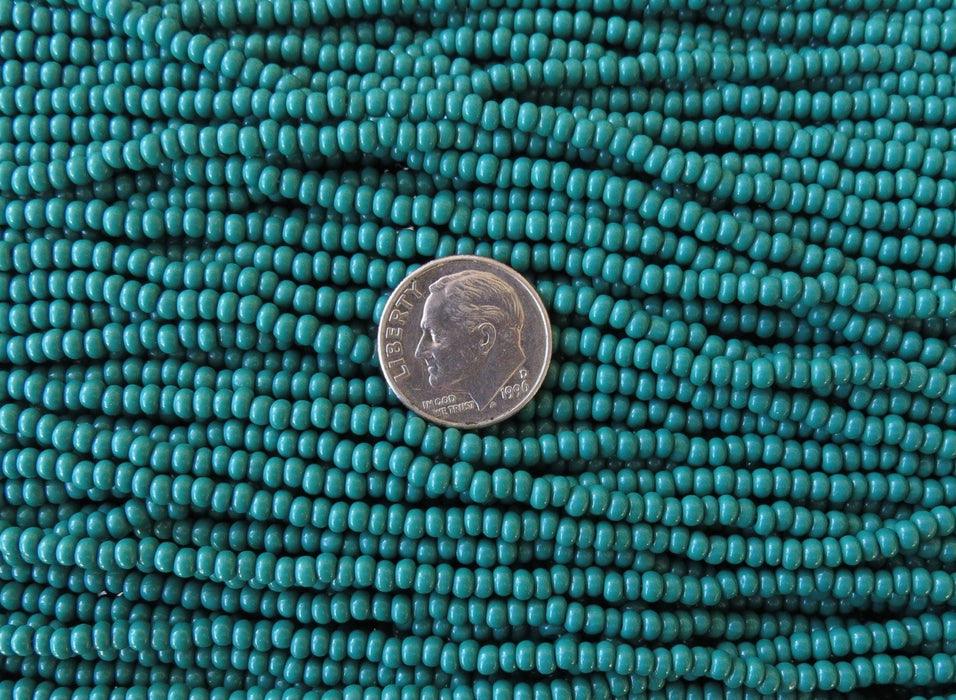 8/0 Opaque Hunter Green Czech Glass Seed Bead Strand (CW80) - Beads and Babble